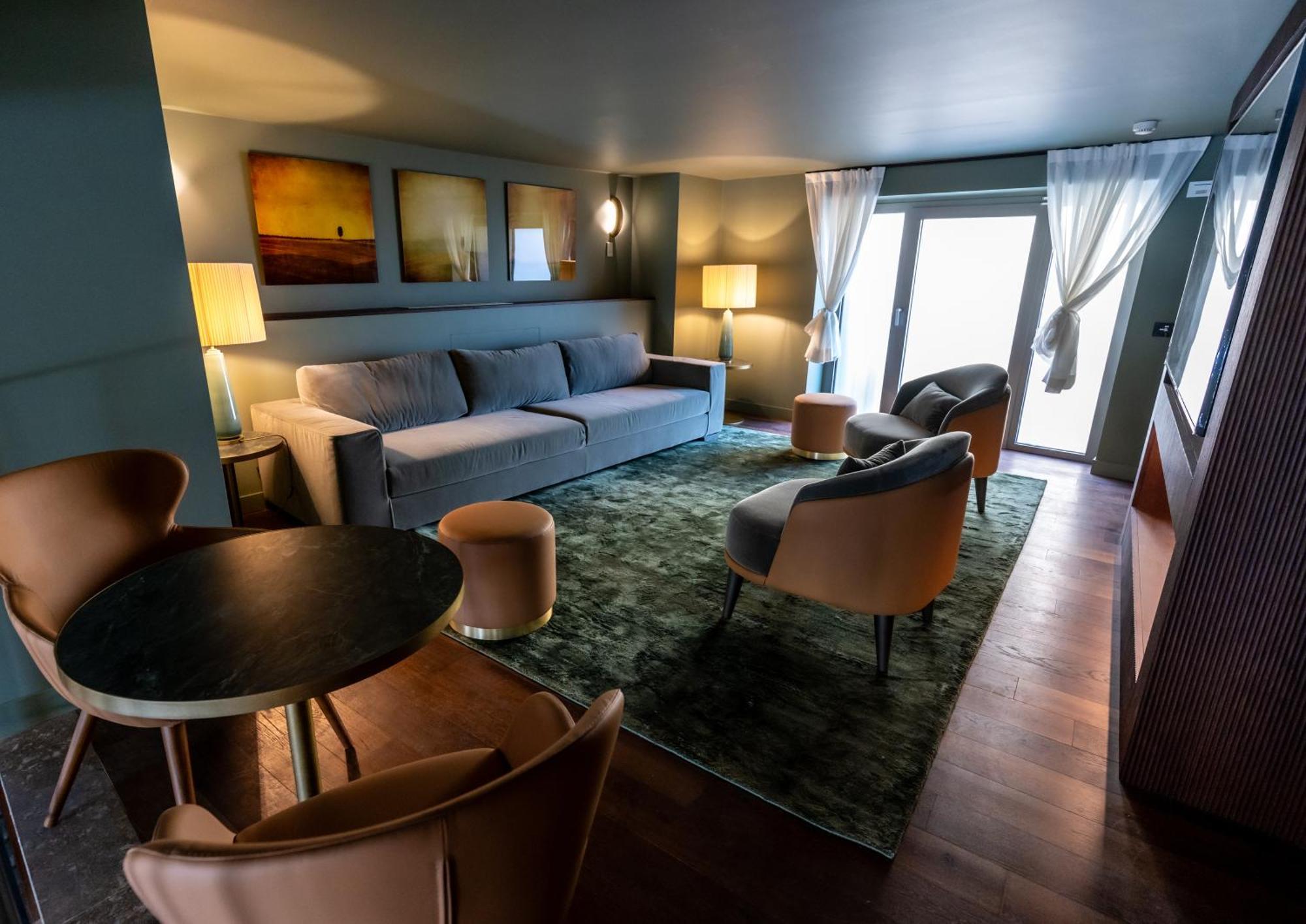 Columbus Urban Resort 피렌체 외부 사진 A suite at the Hotel