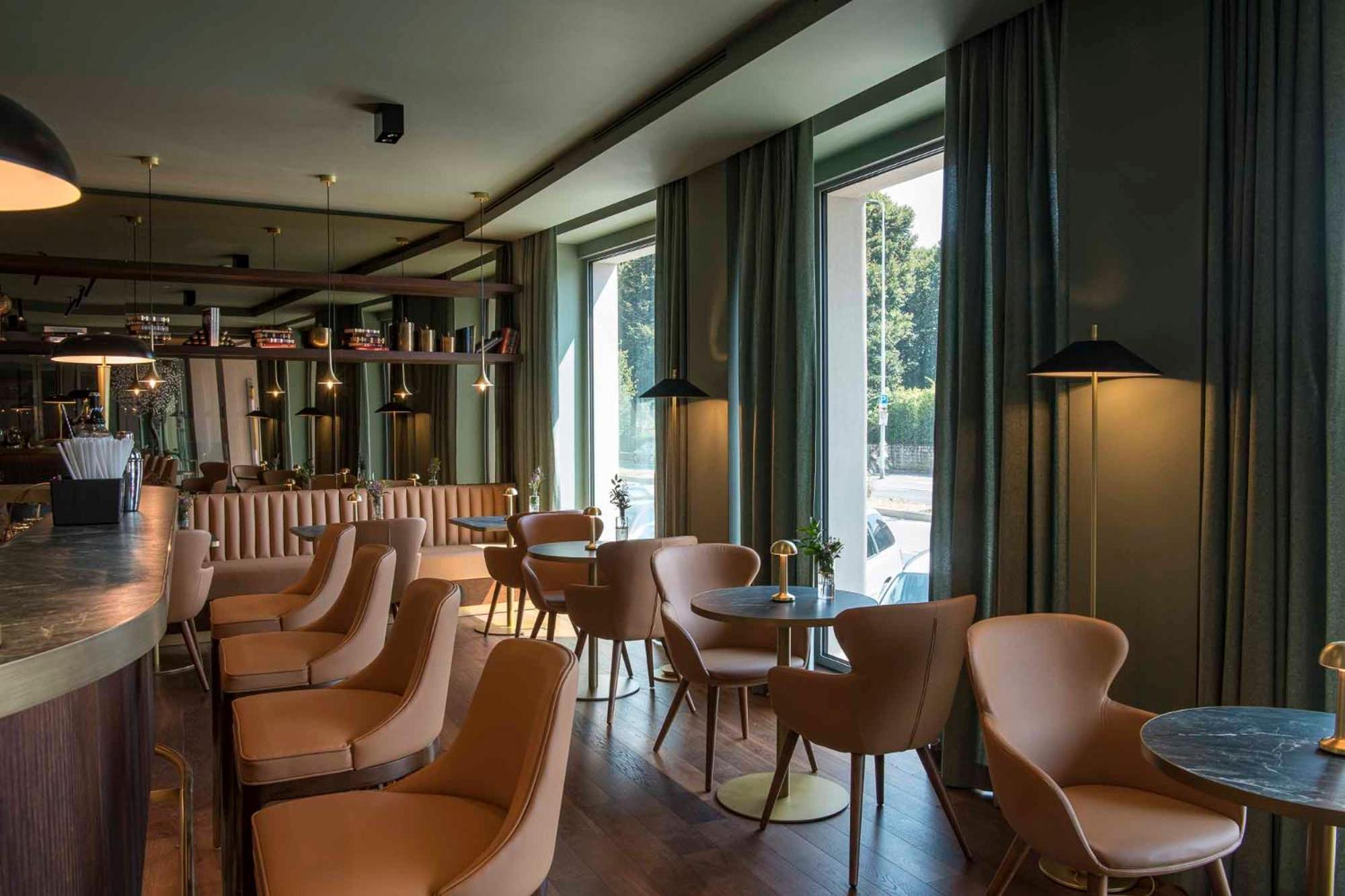Columbus Urban Resort 피렌체 외부 사진 The interior of the restaurant